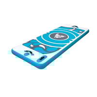 AquaFitMat: schwimmende Wasserstufe, um Fitness und Yoga im Wasser zu praktizieren