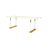 Parallelbarren für Gehübungen. 3,5 Meter lang. Zusammenklappbar und höhenverstellbar.