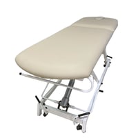 Kinefis Opportunity hydraulische Behandlungsliege: zweiteilige Konstruktion, Höhenverstellung, verstellbare Rückenlehne und Farbe 1049 LEINEN (62x90) - DISPLAY
