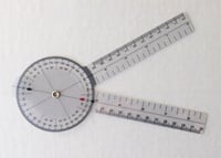 Rundes Goniometer für diagnostische Zwecke. Professionelle Qualität.