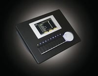 Elektrotherapiegerät mit zwei unabhängigen Ausgängen und 1 und 3 MHz Ultraschall Combologar