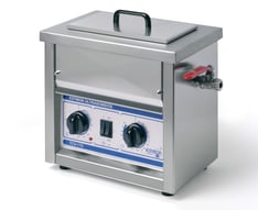 Ultraschallbehälter reinigen und entfetten