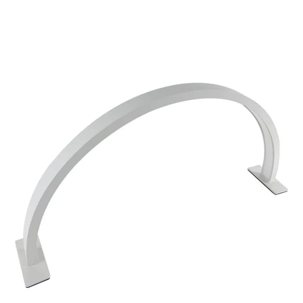 Professionelle LED-Manikürtischleuchte von GLOSS. Ihre Bogenform sorgt für eine gleichmäßige Ausleuchtung und verbessert die Sicht bei detaillierten Behandlungen.