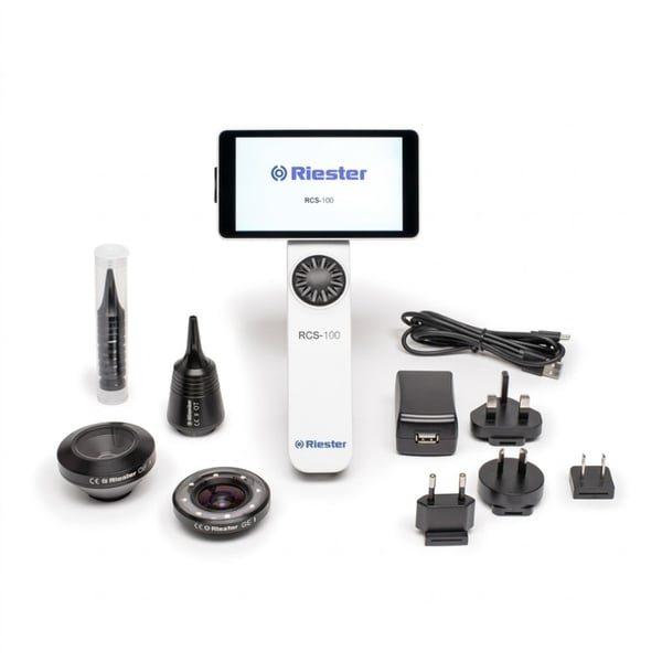 Digitale Diagnosekamera: RCS-100 Riester mit Wechselobjektiven, die als Otoskop, Dermatoskop, Universalobjektiv und Endoskopieadapter fungiert.