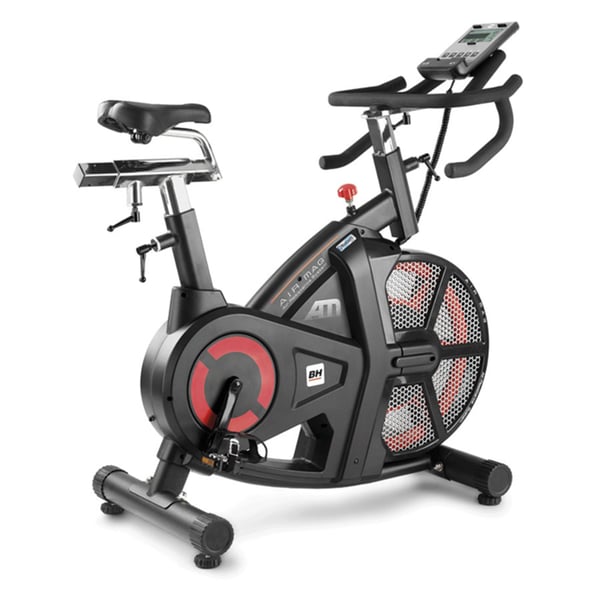 BH Fitness AirMag Bike: perfekte Kombination zwischen einem leistungsstarken Indoor-Cycle-Bike und einem Luftwiderstandssystem