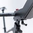 BH Exercycle R Indoor Bike: Intelligentes Fahrrad mit neuen, zwischen 170 und 175 mm verstellbaren Kurbeln und einem mehrfach verstellbaren Lenker zur Anpassung der Reichweite.