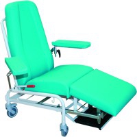 Kinetic Extractions Clinical Ergonomic Chair: Größere Festigkeit und Haltbarkeit und eine breitere Ruhefläche