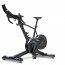 BH Exercycle R: Smart Bike Indoor-Bike mit neuen verstellbaren Kurbeln zwischen 170 und 175 mm und Multipositionslenker, mit dem Sie die Reichweite des Fahrrads anpassen können. BH Exercycle R: Smart Bike Indoor-Bike mit neuen verstellbaren Kurbeln zwischen 170 und 175 mm und Multipositionslenker, mit dem Sie die Reichweite des Fahrrads anpassen können.