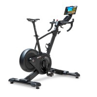 BH Exercycle R: Smart Bike Indoor-Bike mit neuen verstellbaren Kurbeln zwischen 170 und 175 mm und Multipositionslenker, mit dem Sie die Reichweite des Fahrrads anpassen können. BH Exercycle R: Smart Bike Indoor-Bike mit neuen verstellbaren Kurbeln zwischen 170 und 175 mm und Multipositionslenker, mit dem Sie die Reichweite des Fahrrads anpassen können.