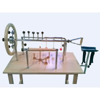 Handtisch aus Holz: ideal für Mechanotherapie-Übungen