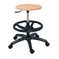 Kinefis Economy Holzhocker: Rückenfrei, mit Fußring und hoher Höhe von 55 - 80 cm Kinefis Economy Holzhocker: Rückenfrei, mit Fußring und hoher Höhe von 55 - 80 cm